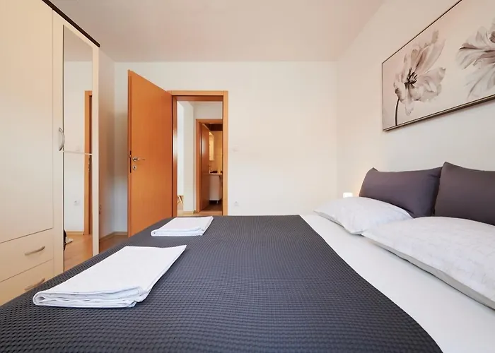 Apartment Adrian1 Trogir