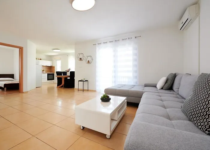 Apartament Adrian1