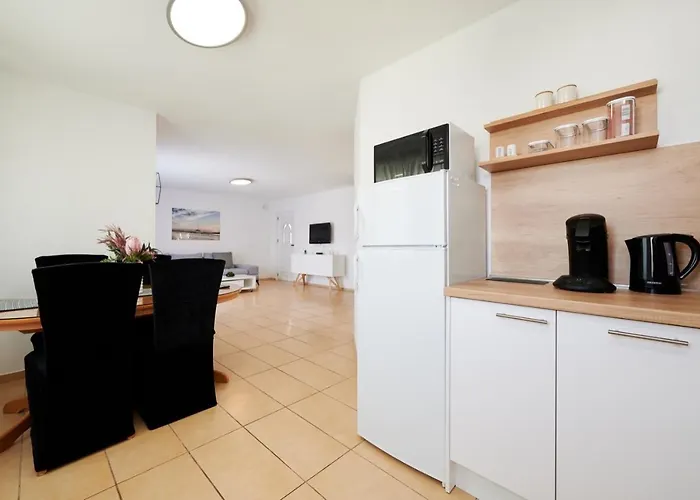 Apartament Adrian1 *
